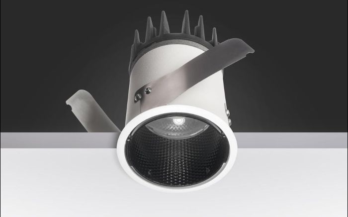 Изображение 1: DARK FIX Trim Compact 1x Round LED 16.8W RA98 2700k Constant Current IP40 EN 900mA
